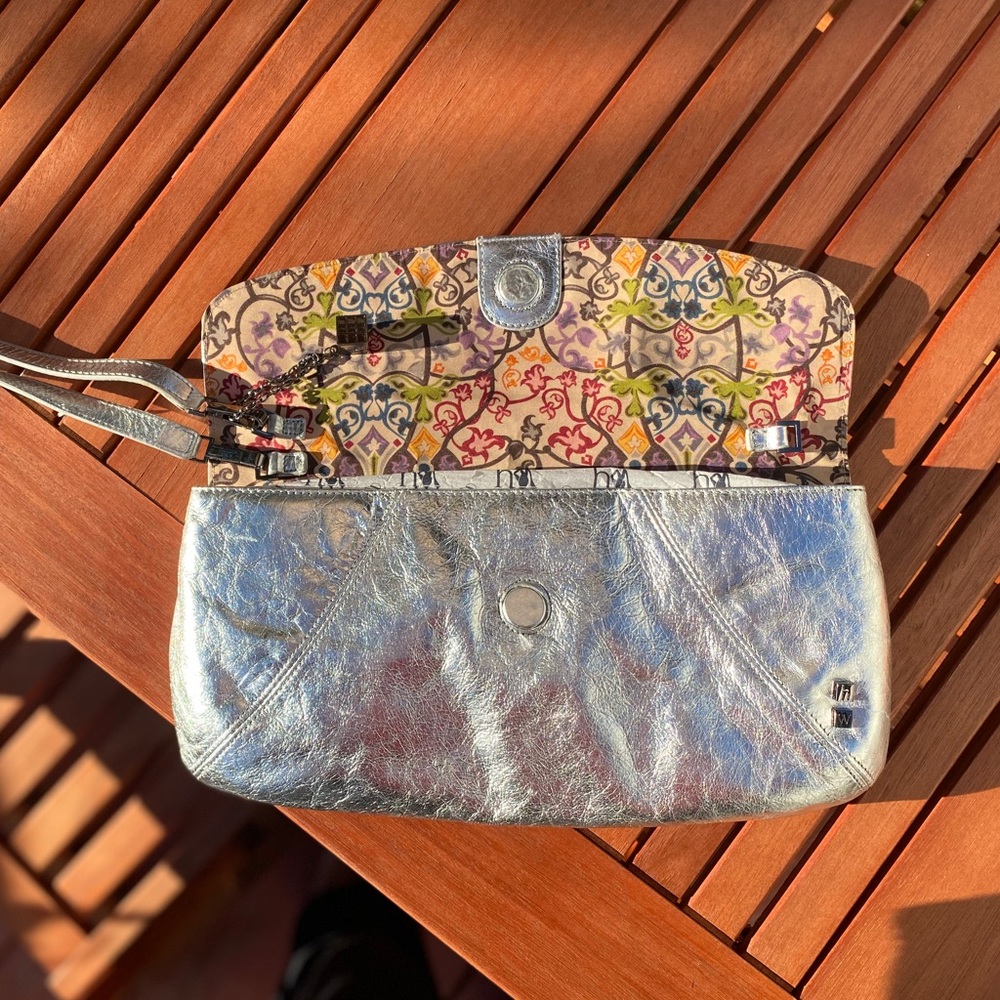 Helen Welsh Silver Leather Clutch - Picture 5 of 7
